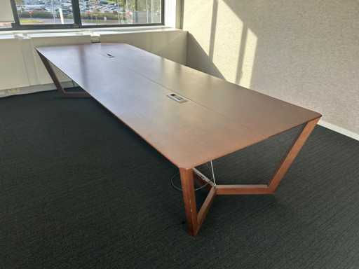 Vergadertafel - Conference Table