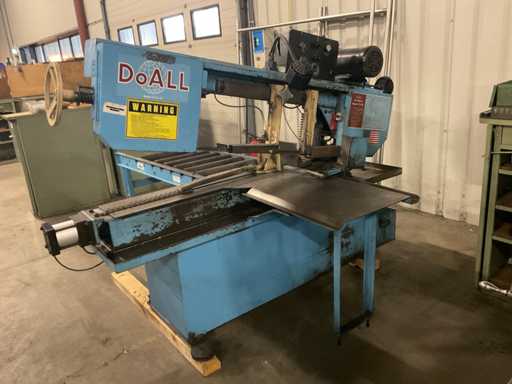 1995 DoAll C916M Metalen horizontale lintzaagmachine