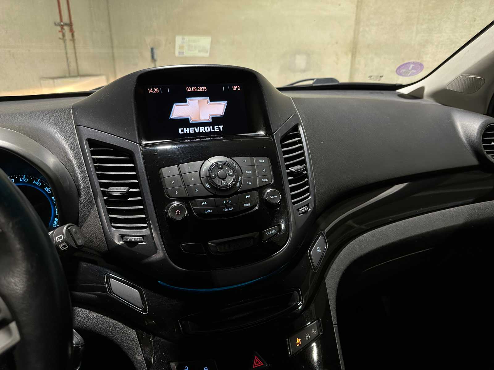 Chevrolet Orlando 1.8 LTZ 7-Seater 141hp 2011, 64-RFZ-3
