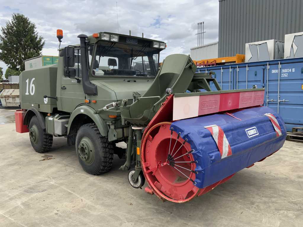 1995 MERCEDES-BENZ U1600 SCHMIDT Sneeuwfrees Unimog Bedrijfswagen