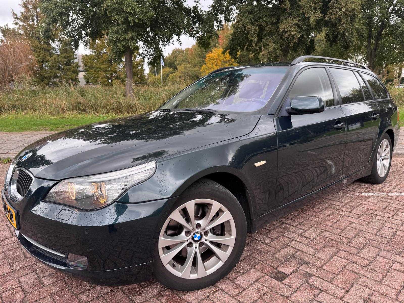 BMW 530Xi Touring Business Line Automatic, 61-ZR-JR