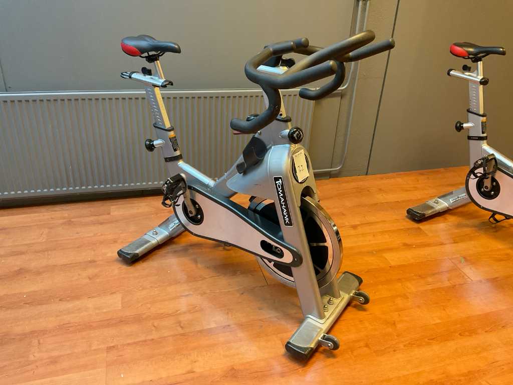 Reebok tomahawk store spin bike