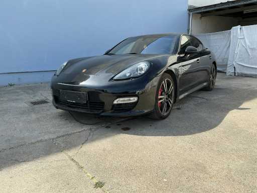 2011 Porsche Panamera Turbo