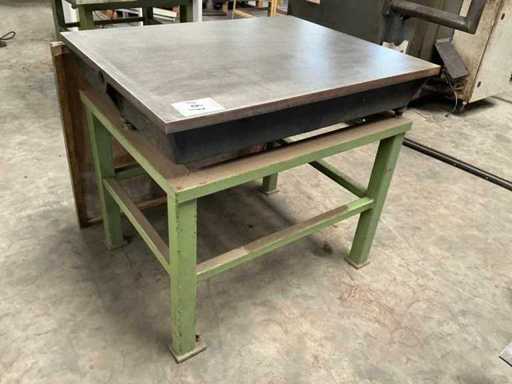 Flat table