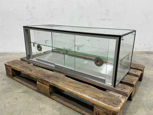 Vitrină din sticlă