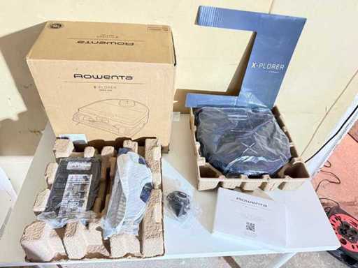 NEW Unused Rowenta Xplorer Wet-Dry Robot Vacuum Cleaner RR9475WH