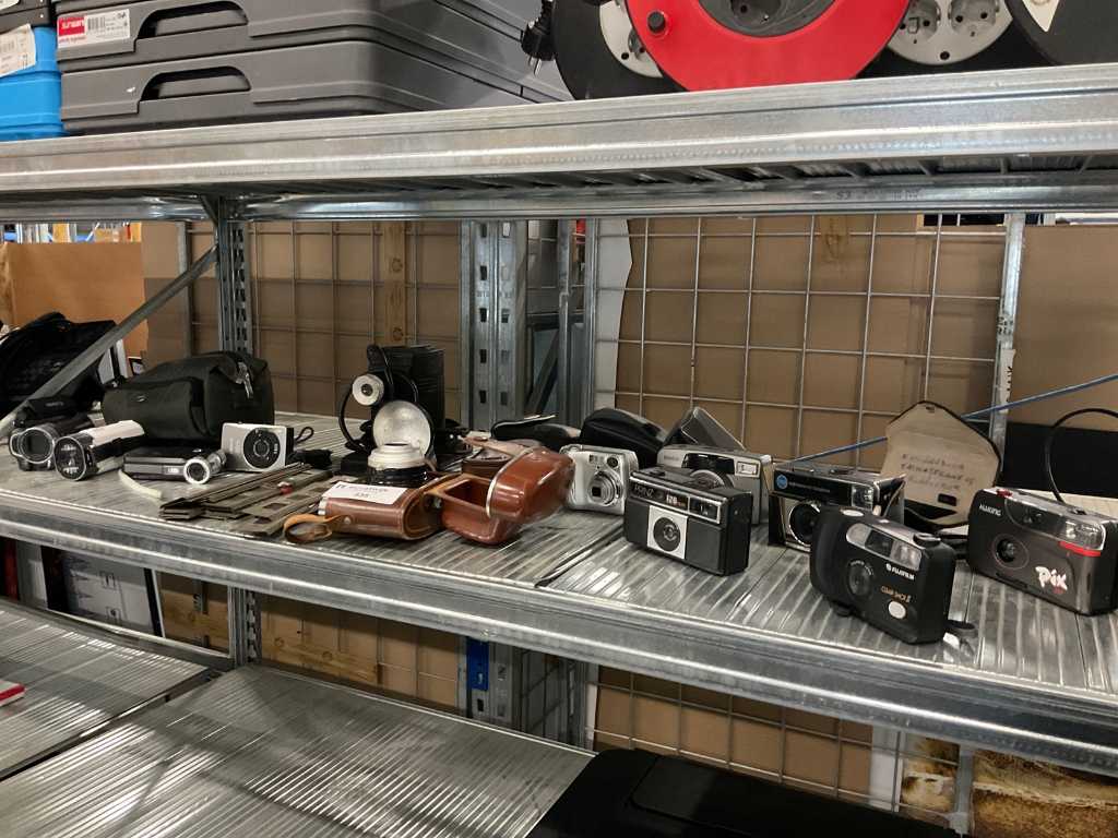 Various cameras (12x)
