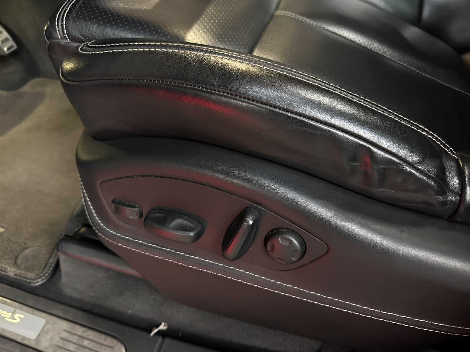 Porsche Cayenne S 4.8 V8 Sport-Chrono 400pk 2013, JP-842-T