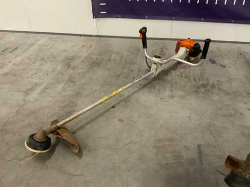 2006 Stihl FS 400 Bosmaaier