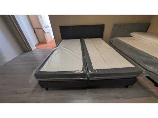 Boxspring Emma – 140 x 200 cm – antracyt – wraz z topperem – sprężyny kieszonkowe – materace Cooltouch + poduszki Emma