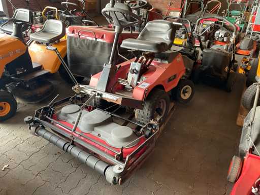 Ma?ini de tuns iarba Castel 1150 HST