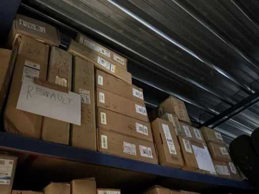 Diverse condensatoren en radiatoren voor o.a. Renault (20x)