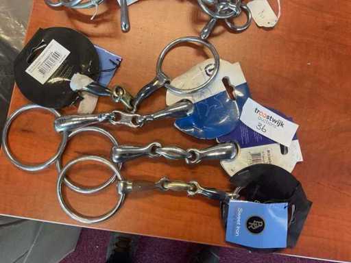 Double broken snaffle (4x)