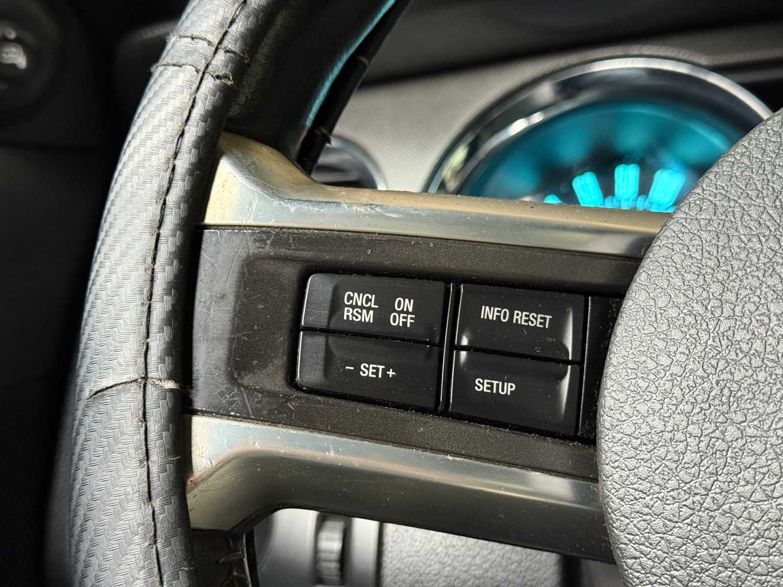 Ford Mustang 3.7 V6 305pk 2012 Coupe -Handgeschakeld-