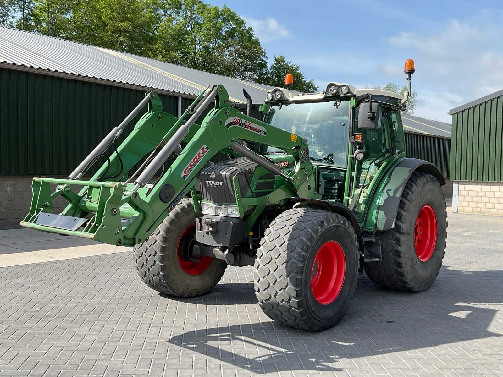 2015 Fendt 209 Vario TMS 332X5 All-wheel drive agricultural tractor