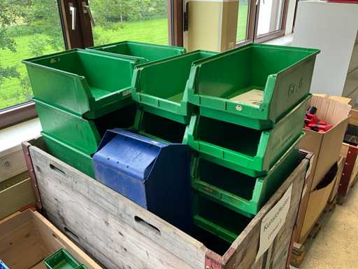 Size 6 workshop boxes