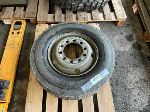 Anvelope auto cu jante