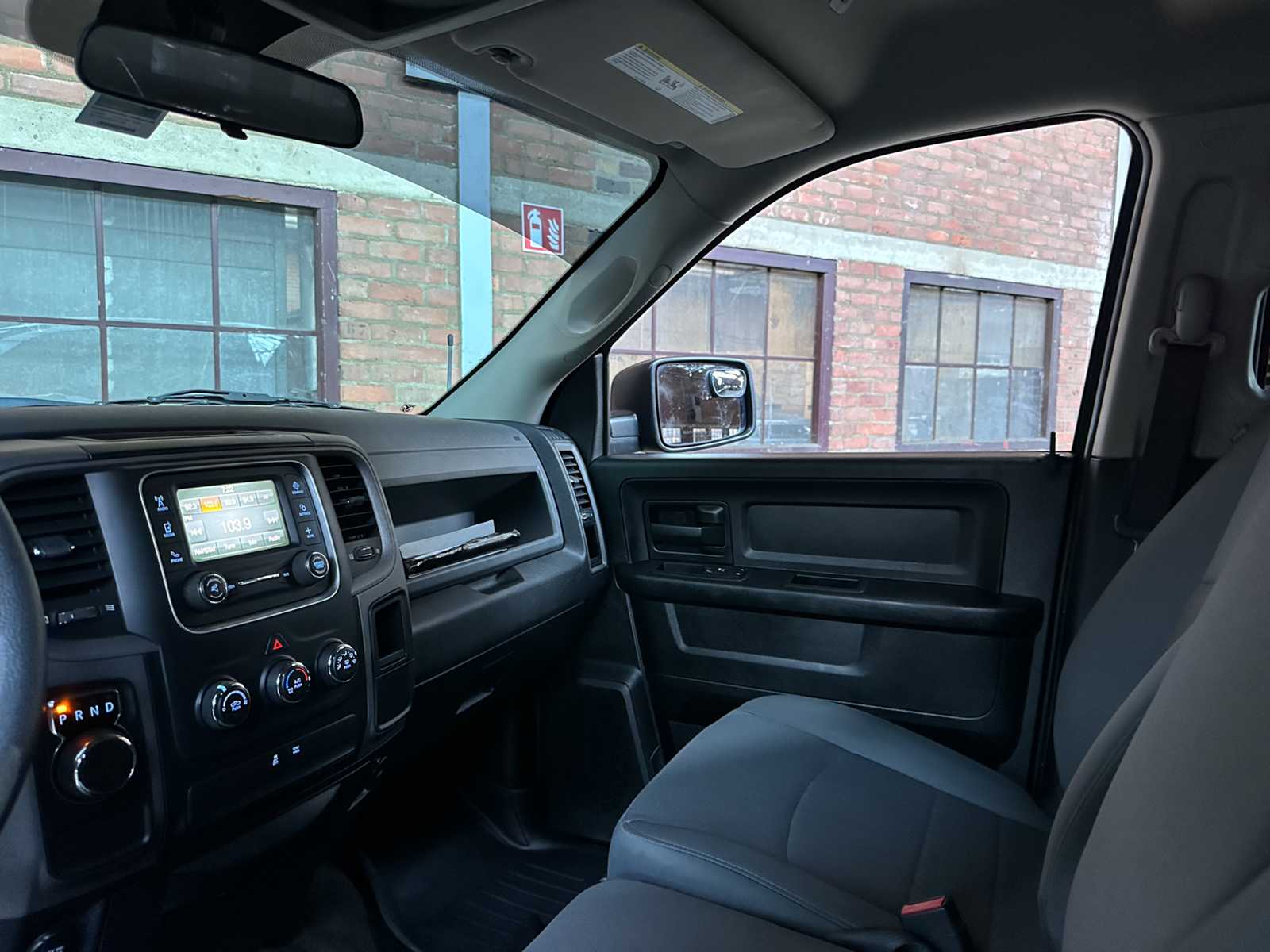 Dodge Ram 1500 5.7 Hemi V8 2018 6-seater