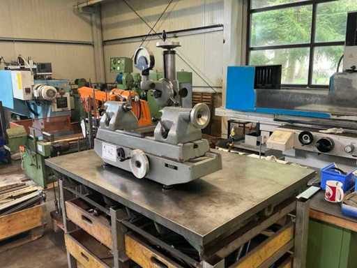 Linear measuring bench