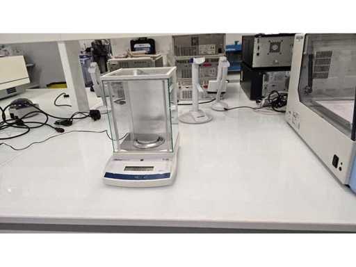 Fisherbrand - PS-200 - Analytical Balance