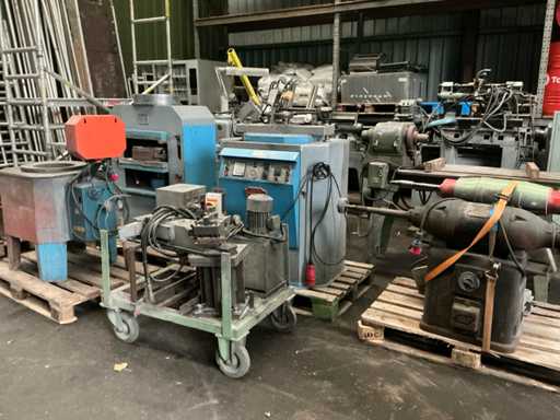 Diverses machines de la fonderie d’étain (11x)