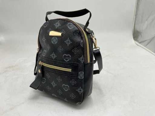 Novellea-Rucksack (150x)
