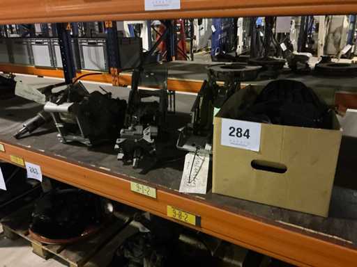 Male Steering Columns (4x)