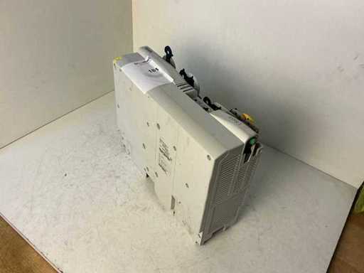 Lenze L-Force E94ASHE0174 Single Drive HighLine frequentieregelaar