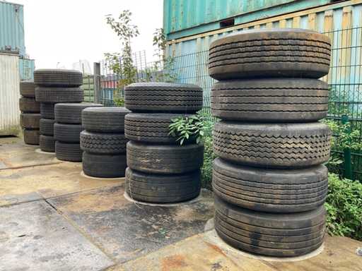 Vrachtwagenbanden / wielen