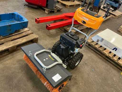 2019 Stiga SWR2804 Veegmachine