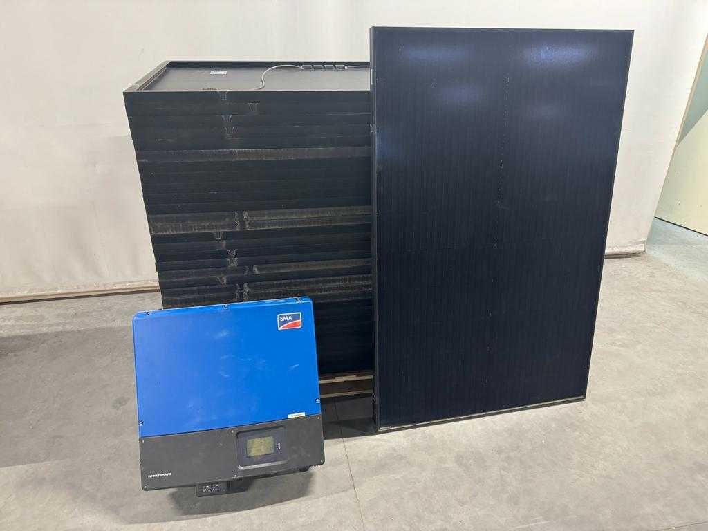 Izen - MP1720330 - set di 32 pannelli solari completamente neri usati e 1 inverter SMA Sunny Tripower STP10000TL-10 usato (trifase)