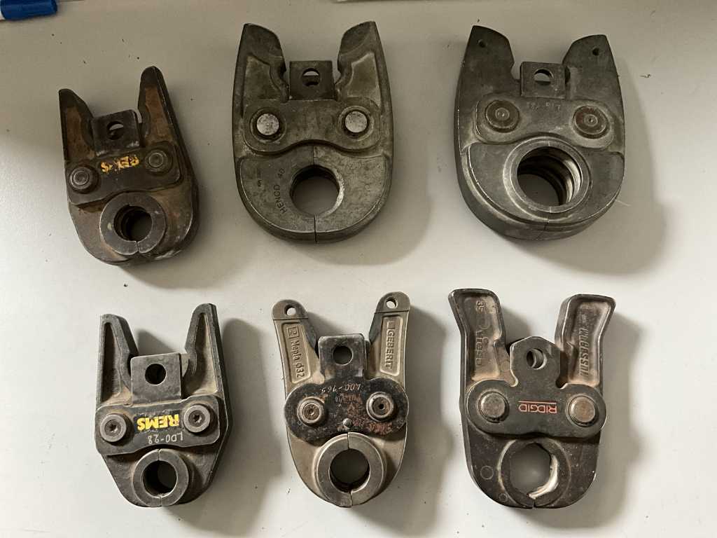 6 different press jaws including HENCO, REMS, RIDGID and GEBERIT
