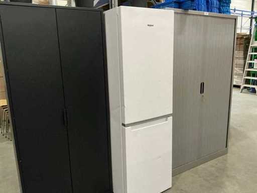 Lodówka Whirlpool z komorą zamrażarki 59,5x64x189cm