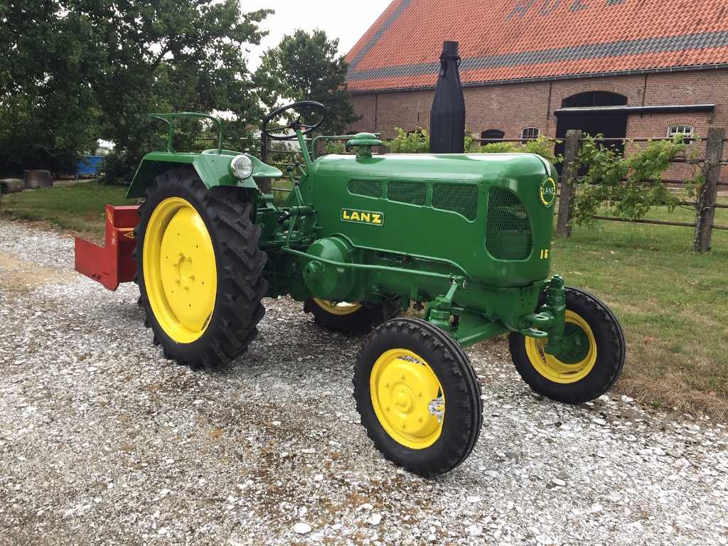 John Deere Lanz Vintage Tractor