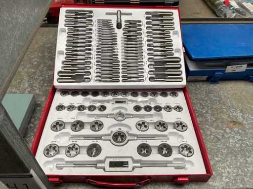 Set de filetare