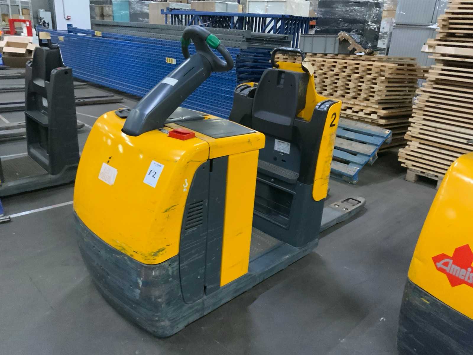 2004 – Jungheinrich – ECE 220 XL – Order picker