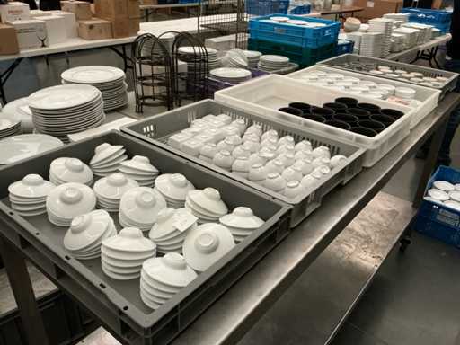 Bols et jarres de réception