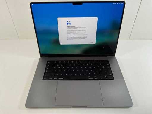 Apple MacBook Pro 16", Apple M1 Max, 32GB RAM, 1TB NVMe Laptop