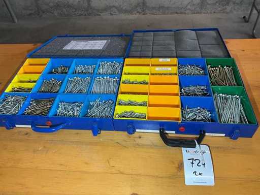 Assortment case with contents (2x)