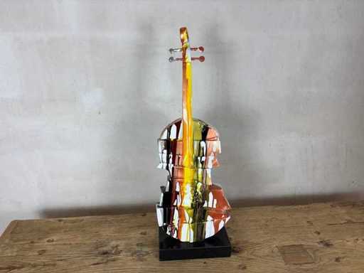 Violino scultoreo