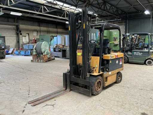 Stivuitor Caterpillar F40D