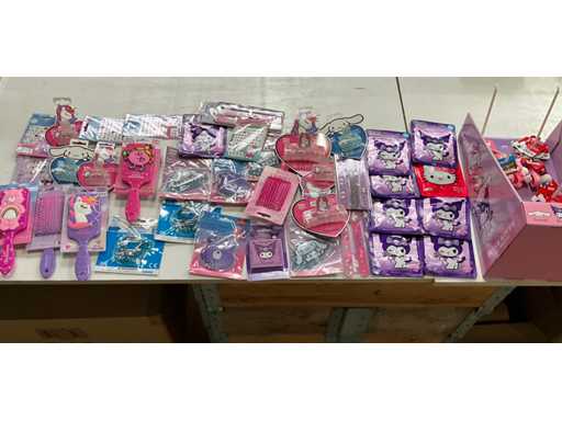 Mix kavel diverse verzorgingsproducten kinderthema