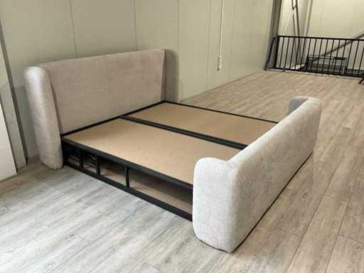 Base de lit avec tête et pied de lit