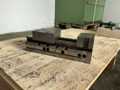 Étau de machine HILMA