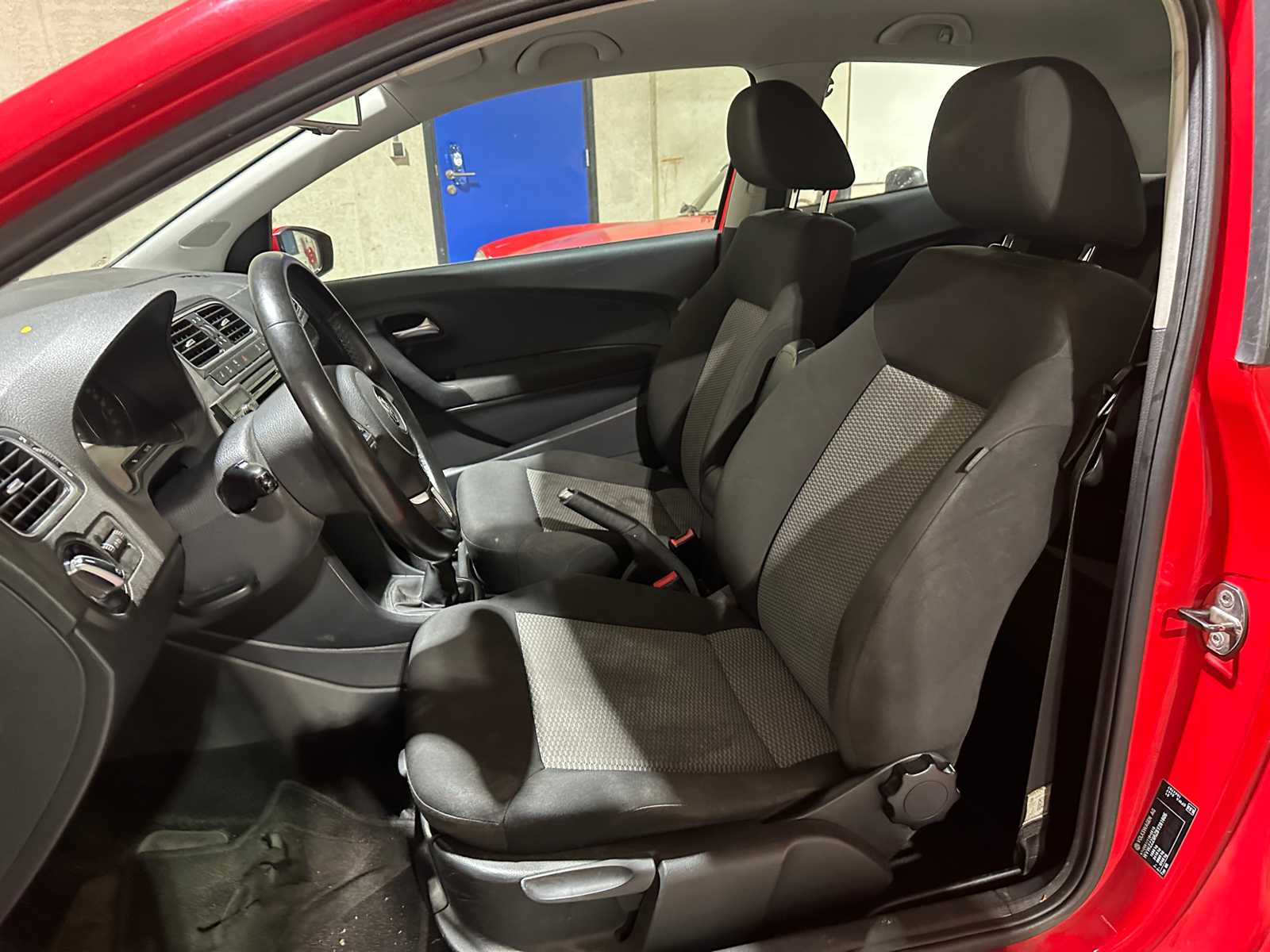 Volkswagen Polo 1.2 TDI BlueMotion Comfortline 75hp 2011, 44-RFG-1