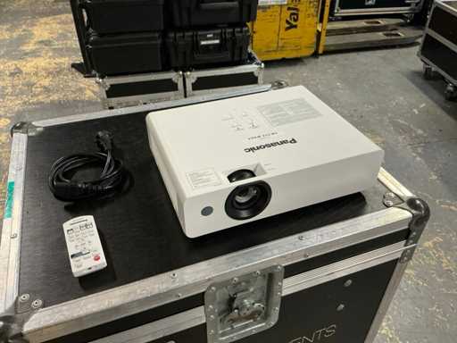 Proiector Panasonic PT-LW373