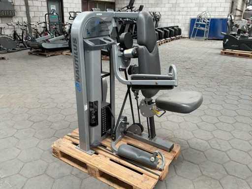 Nautilus Nitro Plus Lateral Raise