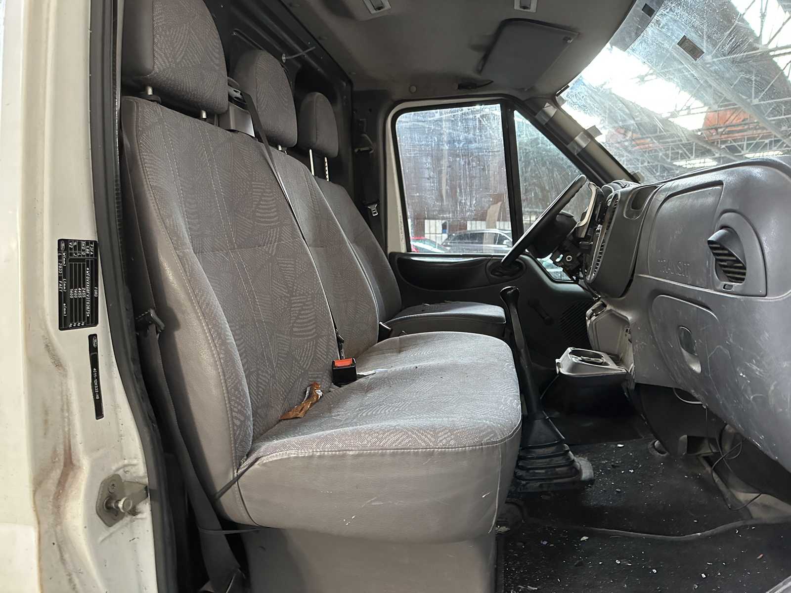 Ford Transit 260S 2.0TDdi 86PK 2003, 33-BK-DB