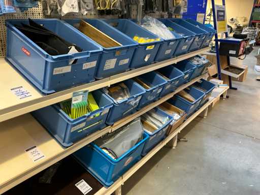 Partia kołków i linek odciągowych