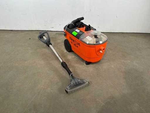 2014 Kärcher Puzzi 100 Carpet Cleaner